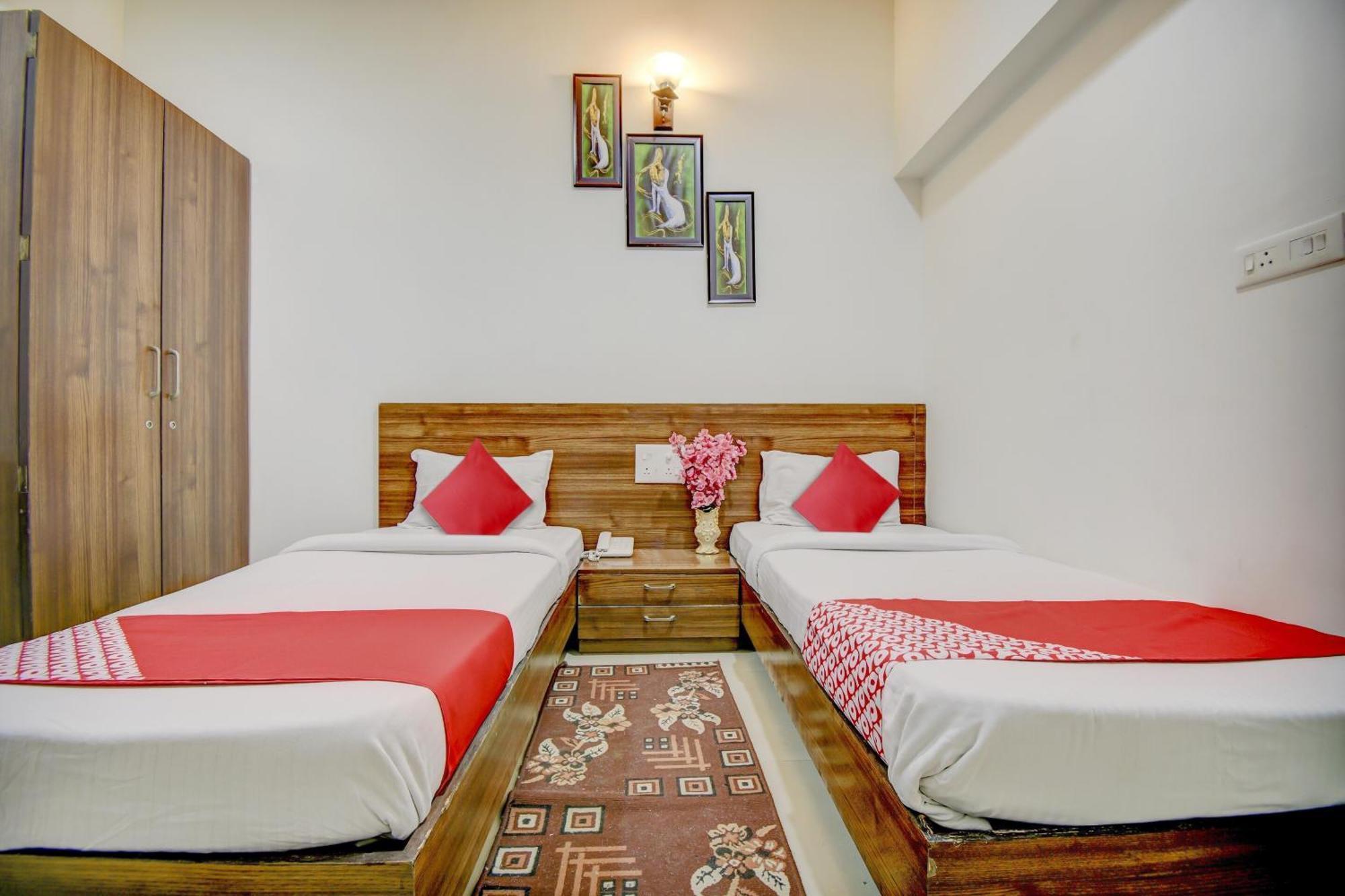 Hotel O Plus Corporate One Khapa  Exterior foto