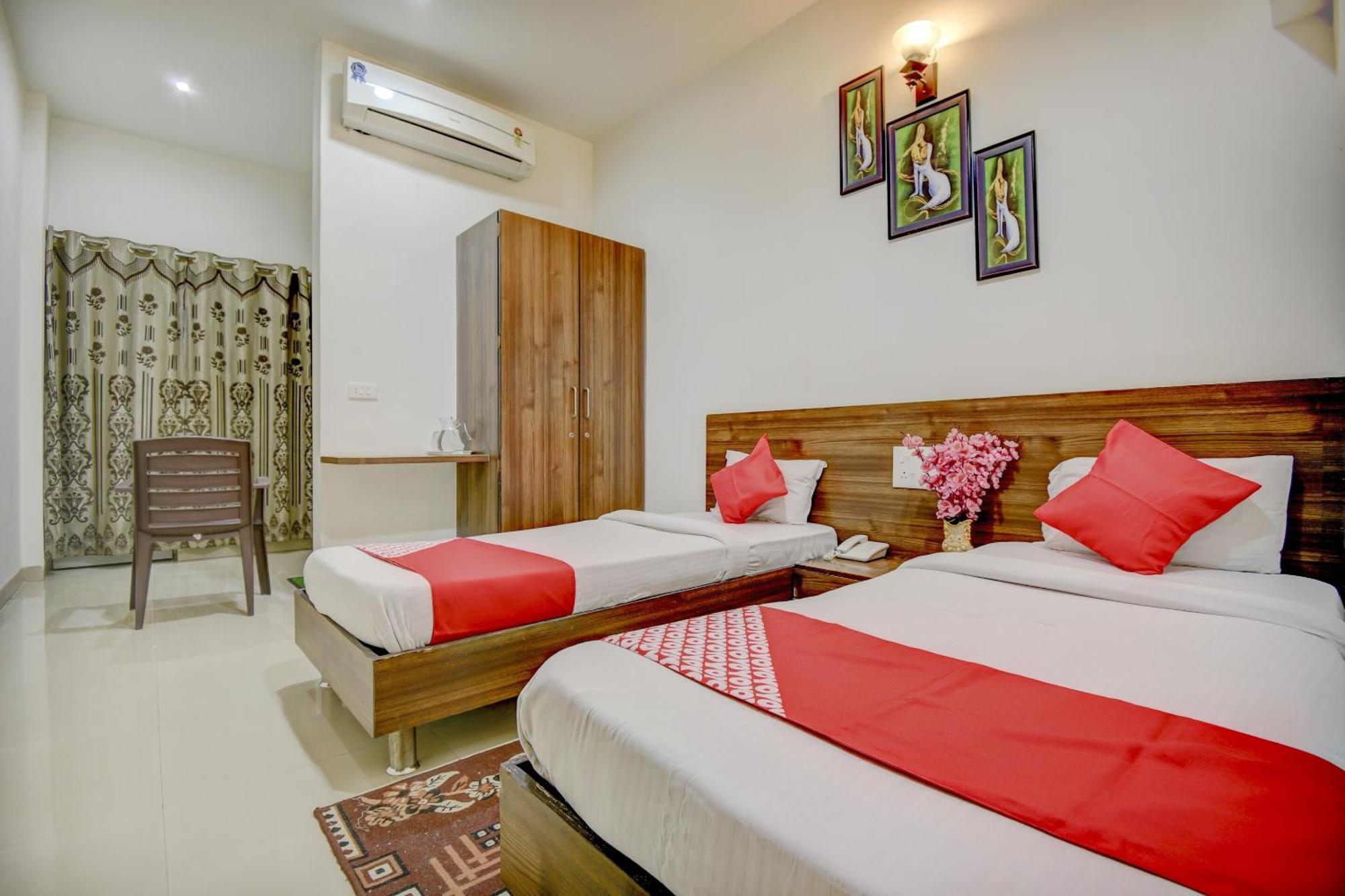 Hotel O Plus Corporate One Khapa  Exterior foto