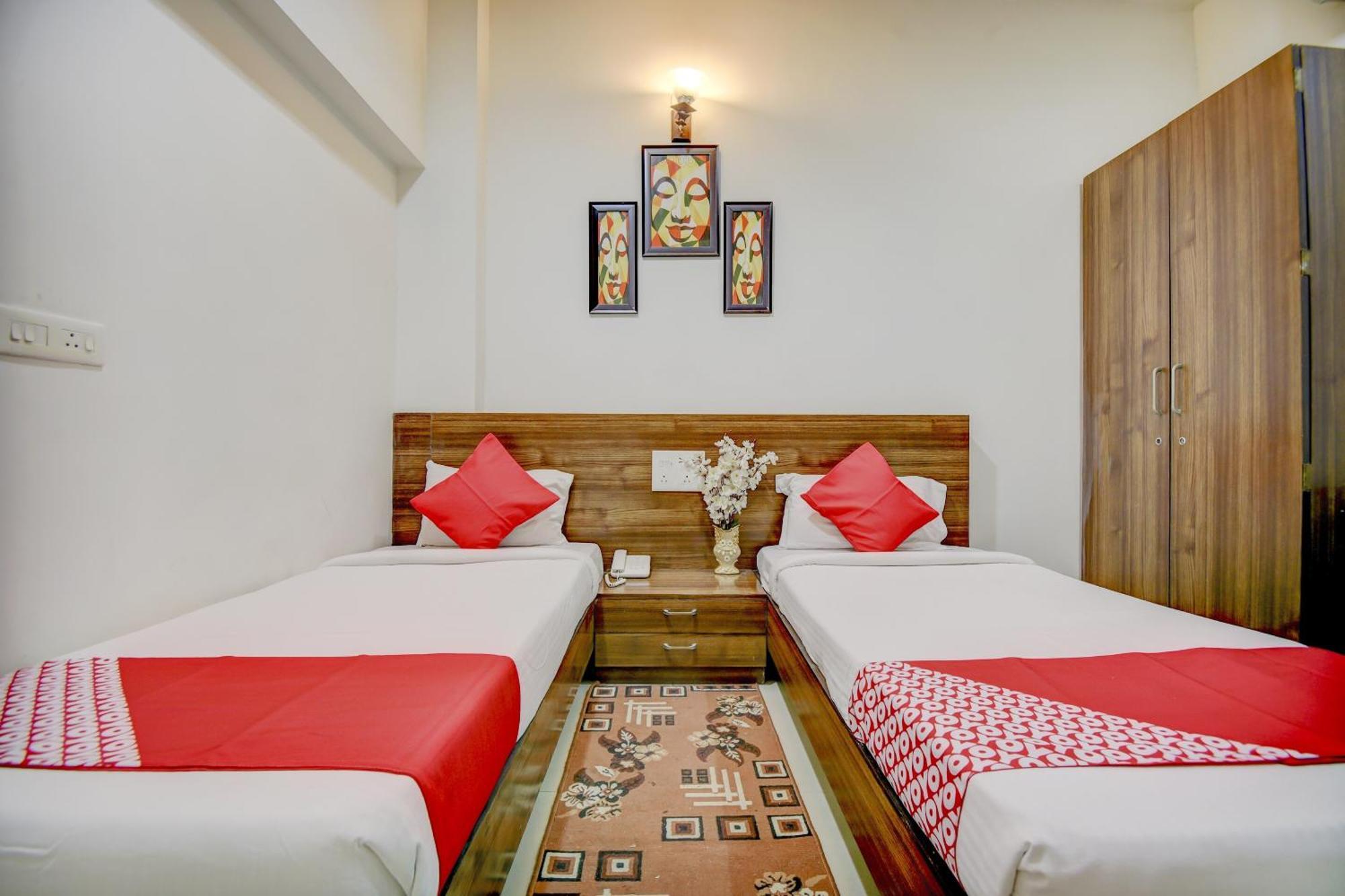 Hotel O Plus Corporate One Khapa  Exterior foto